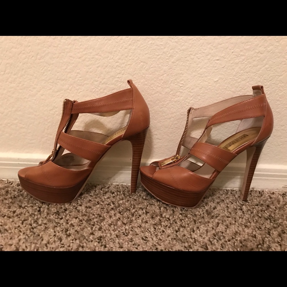 Michael Kors heels size 6
